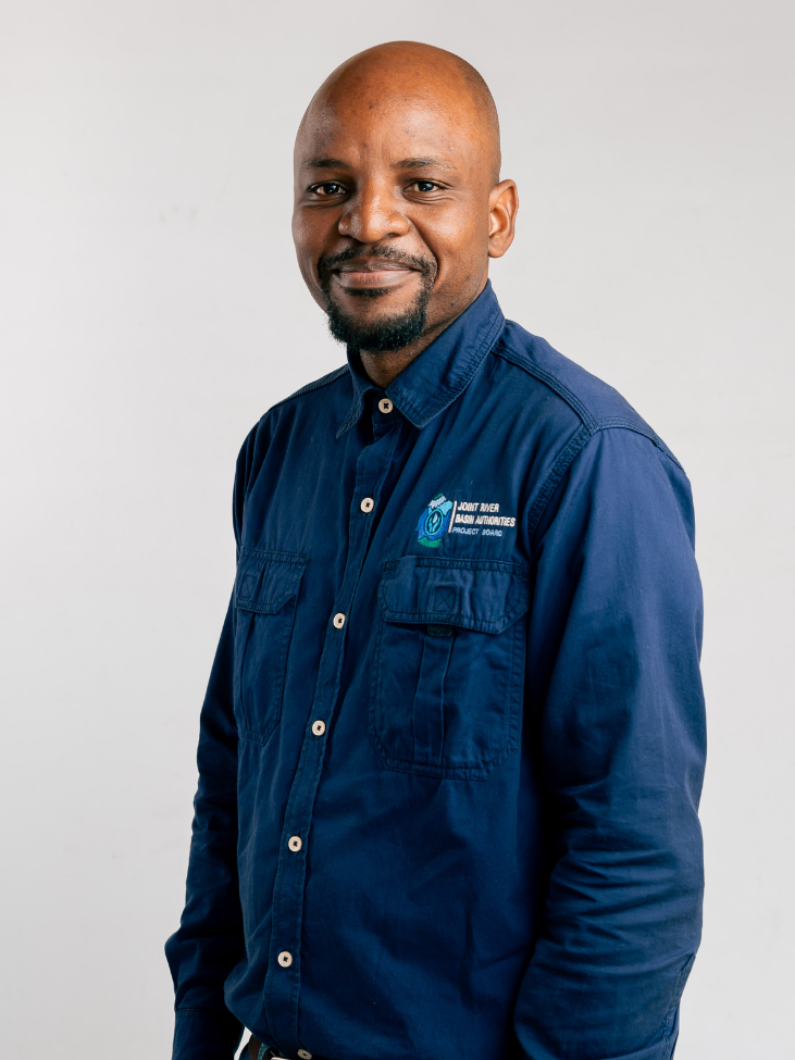 Mr Xolani Dlamini